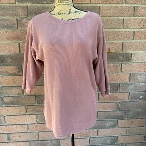 Uniqlo Mauve Crew Neck Waffle Knit Sweater Size Medium 3/4 sleeve